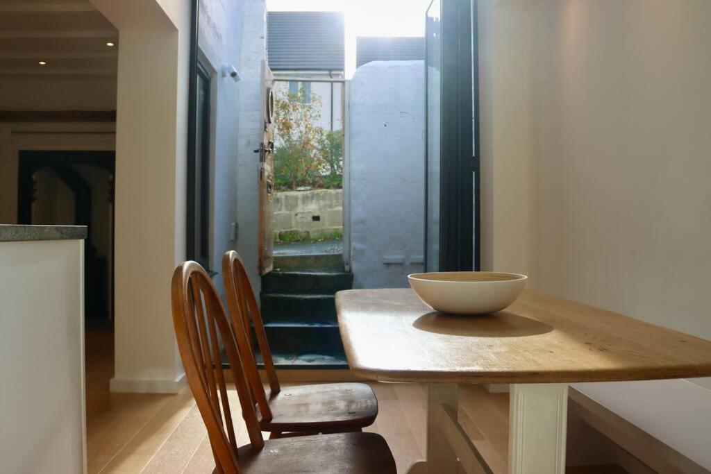 Beautiful And Contemporary Cornish Townhouse In Penzance Villa Exterior photo