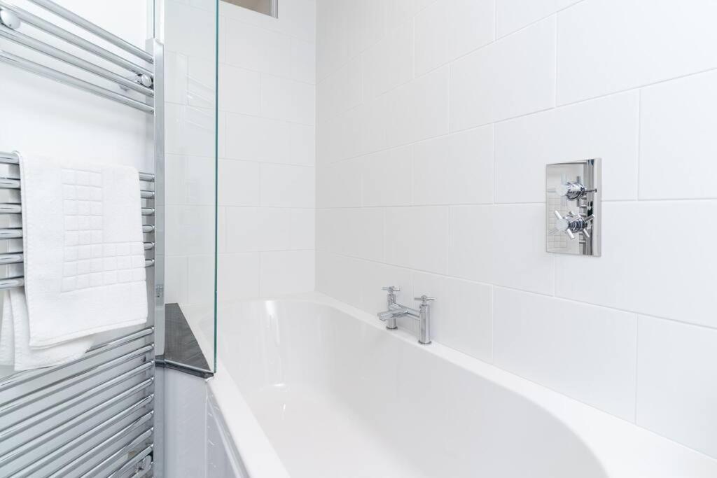 Beautiful And Contemporary Cornish Townhouse In Penzance Villa Exterior photo